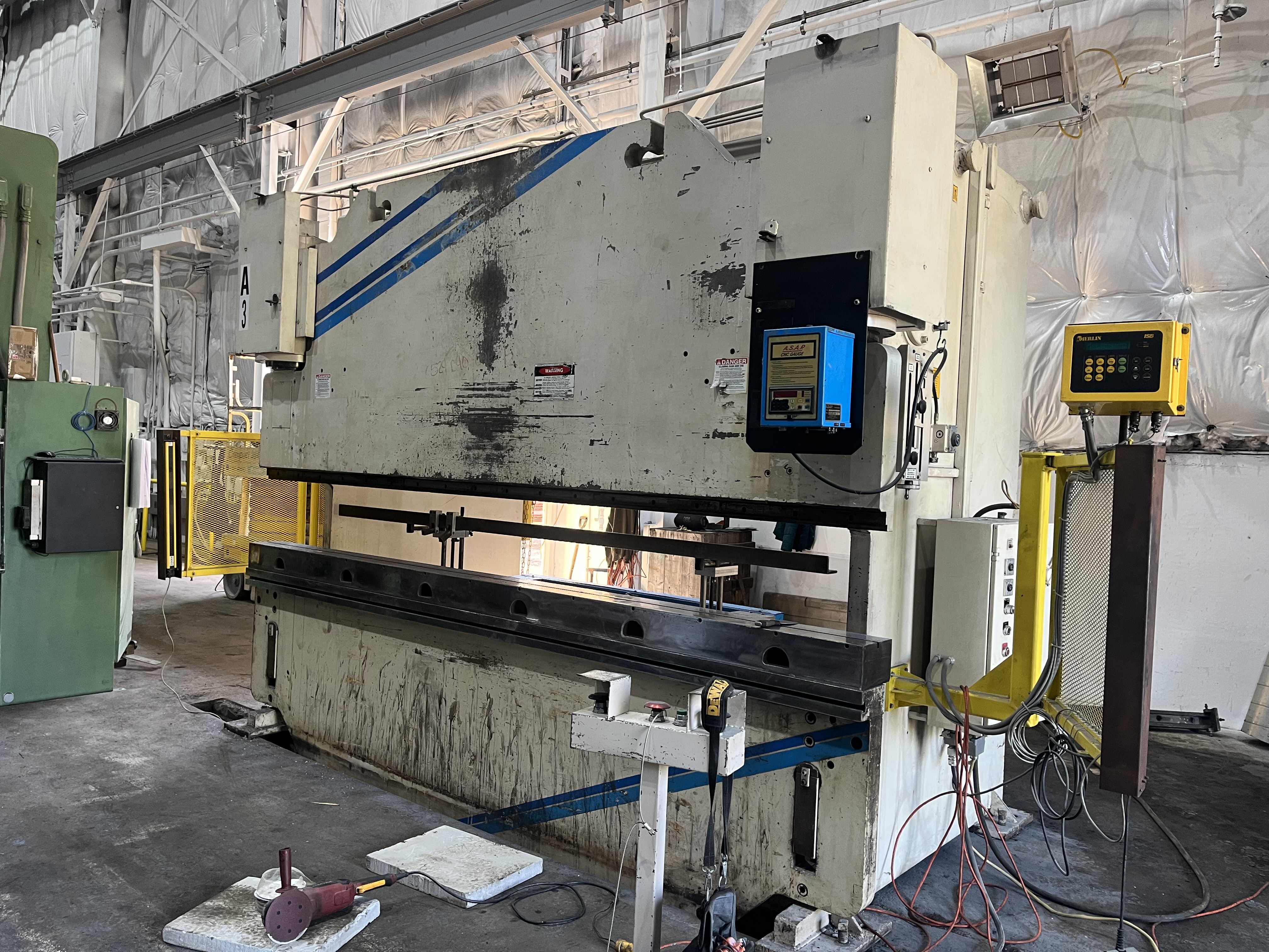 350 Ton X 12' Wysong  MTH 350-144 Hydraulic Press Brake